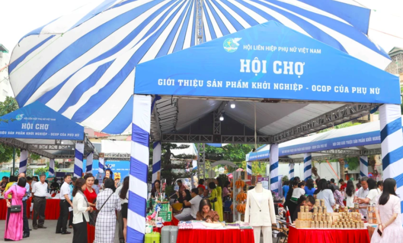 Hội chợ giới thiệu sản phẩm khởi nghiệp - OCOP của phụ nữ tại Hà Nội