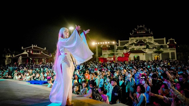 Đà Nẵng: Thích thú với lễ hội Halloween quy mô lớn nhất đầu tiên Việt Nam