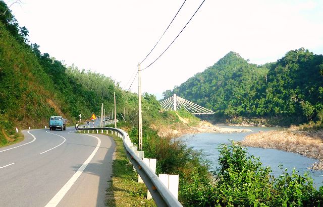 Quảng Trị phá thế độc đạo, đầu tư xây dựng đường Cao tốc Cam Lộ đi Lao Bảo
