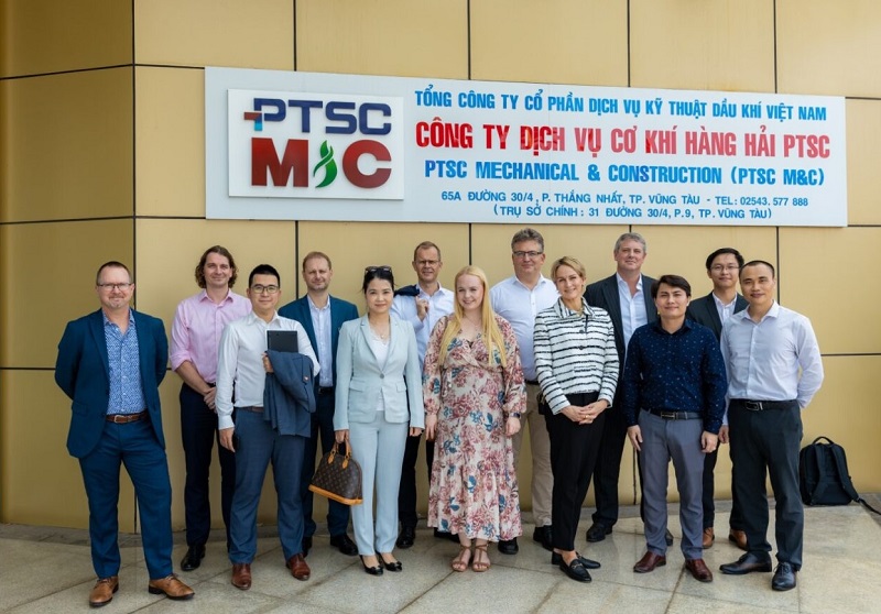 Giám đốc điều hành Jacob Poulsen cùng đoàn làm việc của CIP đến thăm công trường chế tạo của PTSC M&C tại Vũng Tàu cuối năm 2022