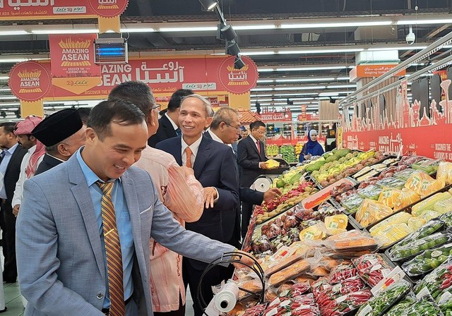 Quầy hàng của Việt Nam tại Tuần lễ Amazing ASEAN 2023 ở Saudi Arabia do Đại sứ quán Việt Nam tại Saudi Arabia chủ trì tổ chức vào tháng 9/2023 - Ảnh: ĐSQ Việt Nam tại Saudi Arabia