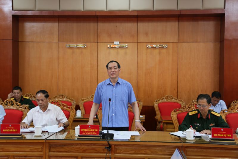 Phó Chủ tịch Thường trực UBND tỉnh Lạng Sơn Dương Xuân Huyên phát biểu kết luận tại buổi làm việc