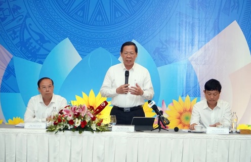 Ông Phan Văn Mãi, Chủ tịch UBND TP Hồ Chí Minh