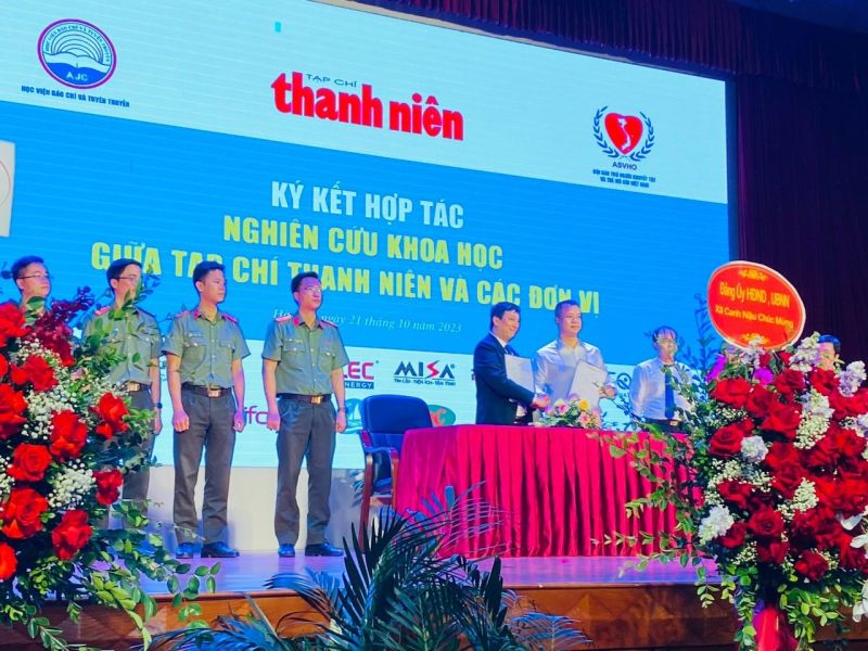 Nhà báo Nguyễn Toàn Thắng – Bí thư chi bộ, Tổng biên tập Tạp chí Thanh niên ký kết hợp tác nghiên cứu khoa học với Khoa Triết học, Đại học khoa học xã hội và nhân văn Nhà báo Nguyễn Toàn Thắng – Bí thư chi bộ, Tổng biên tập Tạp chí Thanh niên ký kết hợp tác nghiên cứu khoa học với Khoa Triết học, Đại học khoa học xã hội và nhân văn