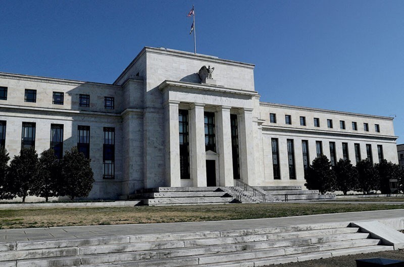Fed cảnh báo rằng nếu nền kinh tế bất ngờ tăng trưởng chậm lại, tỷ lệ đòn bẩy cao nhìn chung có thể gây căng thẳng hoặc thậm chí “nhấn chìm” một số doanh nghiệp. (Nguồn: Reuters)