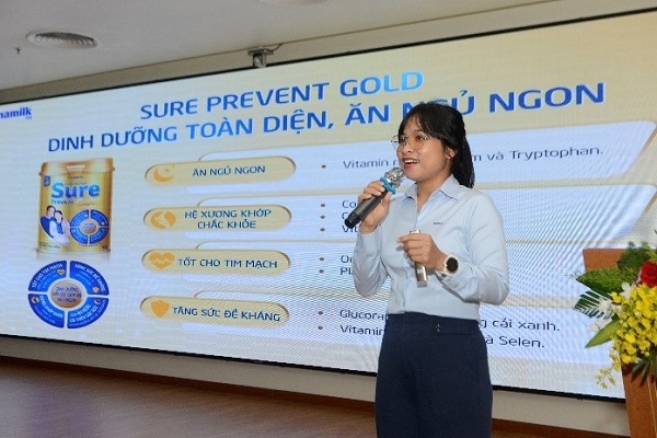 Đại diện Vinamilk chia sẻ về kết quả nghiên cứu lâm sàng của sản phẩm Vinamilk Sure Prevent Gold trên các bệnh nhân của Bệnh viện Chợ Rẫy