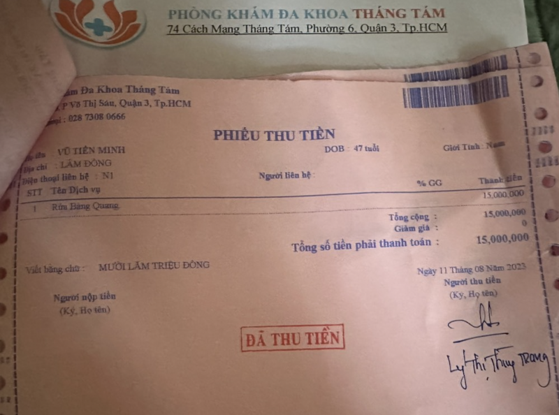 Phòng khám đa khoa Tháng Tám thu phí dịch vụ rửa Bàng Quang là 15.000.000 đồng