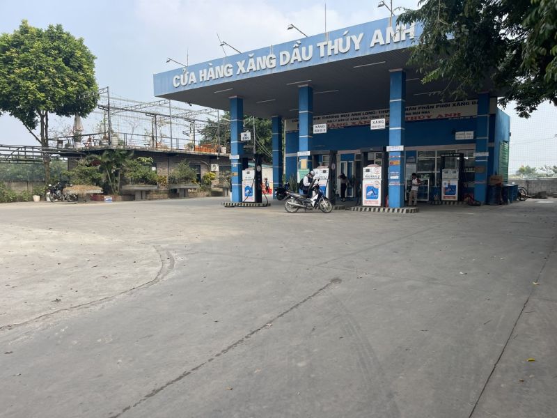 Yên Lạc- Vĩnh Phúc: Khách hàng bức xúc, nghi vấn cửa hàng xăng dầu Thuý Anh bán xăng kém chất lượng?