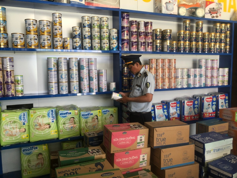 Vi phạm trong kinh doanh thực phẩm, một cơ sở bị phạt hơn 20 triệu đồng
