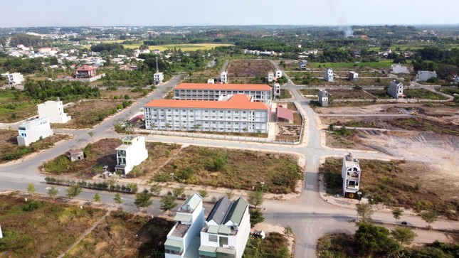 TP. Hồ Chí Minh sẽ cấp giấy chứng nhận cho nhà đất mua bán giấy tay