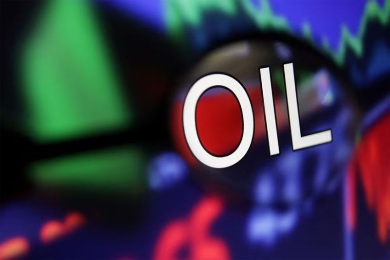 Giá dầu thế giới lấy lại được đà tăng sau cú quay đầu lao dốc (Ảnh minh họa)