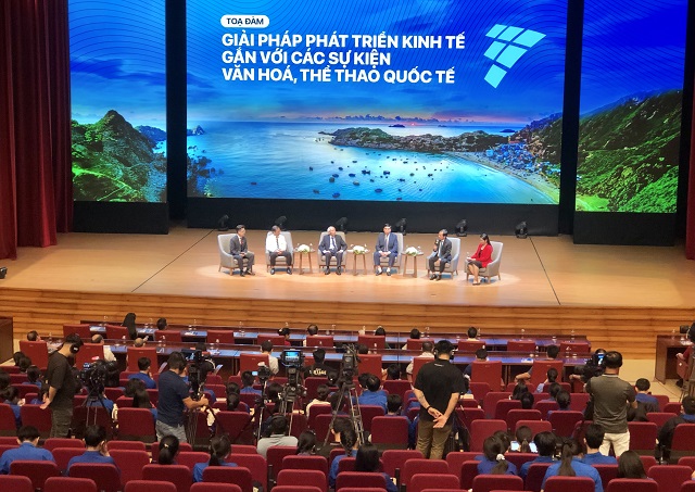 Quang cảnh Chương trình Toạ đàm. Quang cảnh Chương trình Toạ đàm.