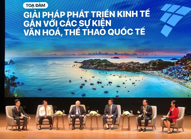 Các diễn giả tại buổi Toạ đàm. Các diễn giả tại buổi Toạ đàm.