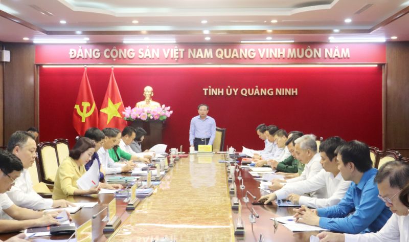 Đồng chí Nguyễn Xuân Ký, Ủy viên Trung ương Đảng, Bí thư Tỉnh ủy, Chủ tịch HĐND tỉnh Quảng Ninh chủ trì.