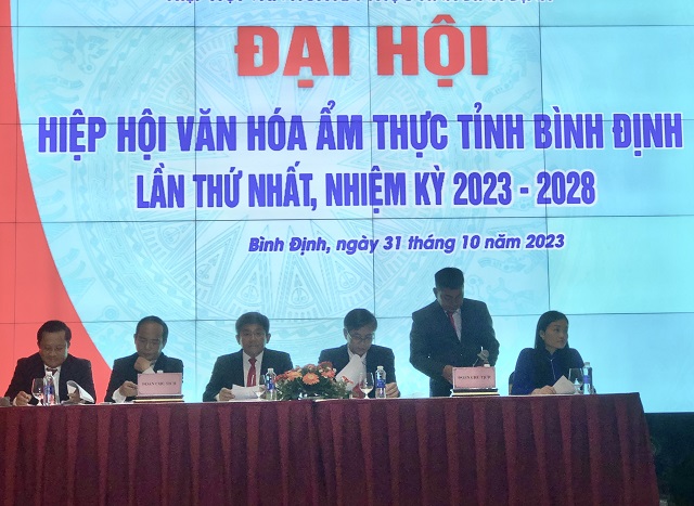 B&agrave;n chủ tr&igrave; Đại hội. Ảnh: Viết Hiền.