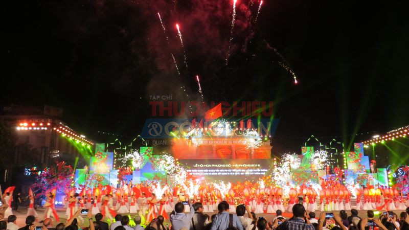 Lễ hội Hoa Phượng Đỏ là sự kiện chính trị - văn hóa, xã hội được tổ chức thường niên tại thành phố Hải Phòng
