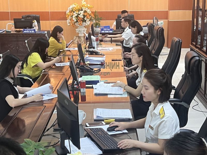 Giảm thuế Bảo vệ môi trường và thuế VAT được 1.157.900 tỷ đồng
