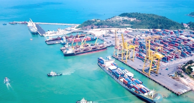 Cảng Đà Nẵng có trách nhiệm triển khai các bước tiếp theo bảo đảm tuân thủ Nghị định 58/2017 của Chính phủ Cảng Đà Nẵng có trách nhiệm triển khai các bước tiếp theo bảo đảm tuân thủ Nghị định 58/2017 của Chính phủ