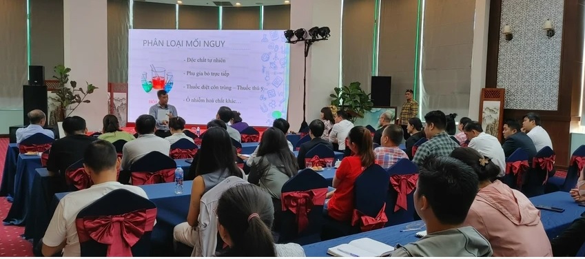 Sở Du lịch TP. Hồ Chí Minh tổ chức Tọa đàm trao đổi kỹ năng phục vụ khách du lịch cho các cơ sở kinh doanh dịch vụ ăn uống trên địa bàn thành phố.