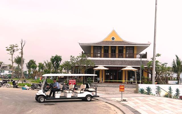 Khu du lịch sinh thái Nam Ô, tổng vốn đầu tư 4.500 tỷ đồng. Ảnh: Hoàng Hữu Quyết Khu du lịch sinh thái Nam Ô, tổng vốn đầu tư 4.500 tỷ đồng. Ảnh: Hoàng Hữu Quyết