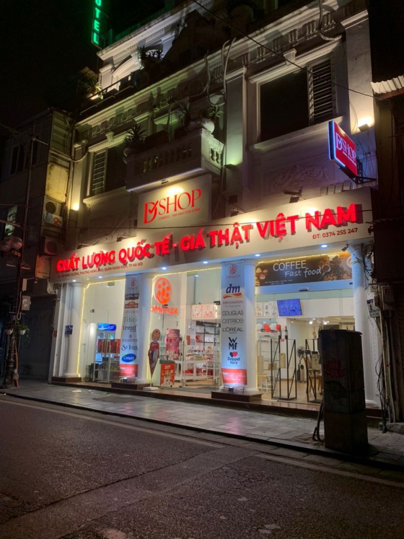 D-SHOP bày bán thực phẩm chức năng nhưng lại để tên là “thuốc”?