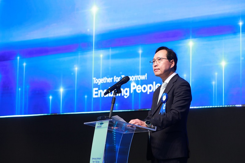 Ông Choi Joo Ho - Tổng giám đốc Tổ hợp Samsung Việt Nam phát biểu tại sự kiện