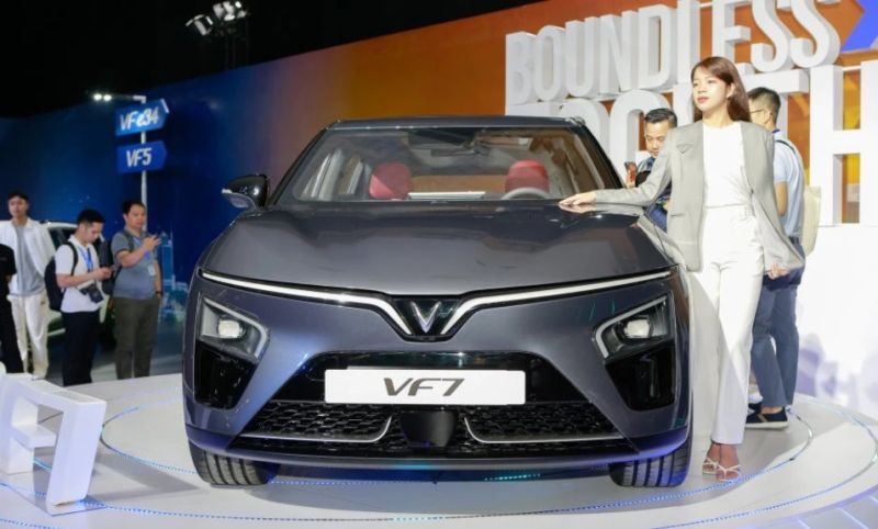 VinFast VF 7 sắp ra mắt tại Việt Nam