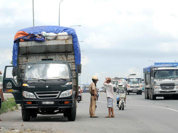 TP. Hồ Chí Minh thí điểm cân tải trọng tự động để xử phạt nguội