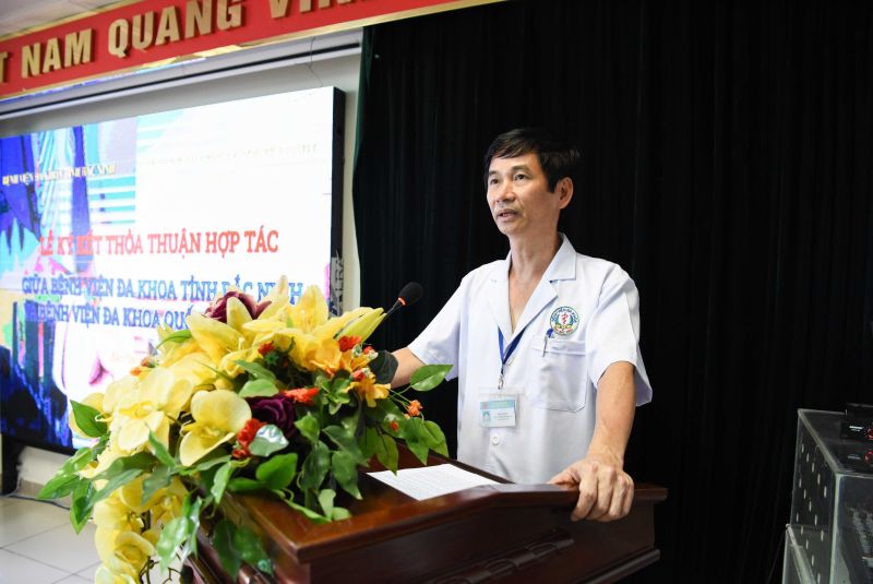 Giám đốc Bệnh viện Đa khoa tỉnh Bắc Ninh phát biểu tại buổi lễ.