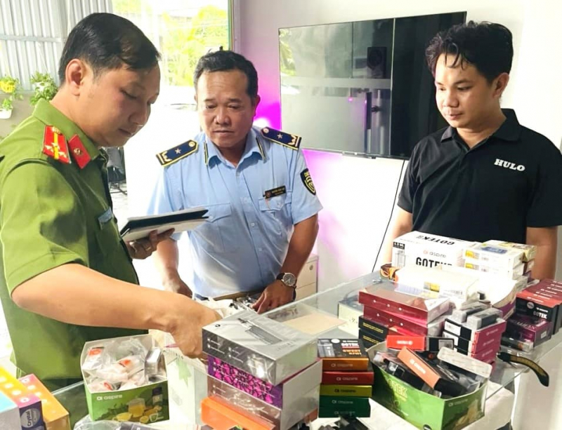 Phát hiện gần 1.200 sản phẩm thuốc lá điện tử không rõ nguồn gốc