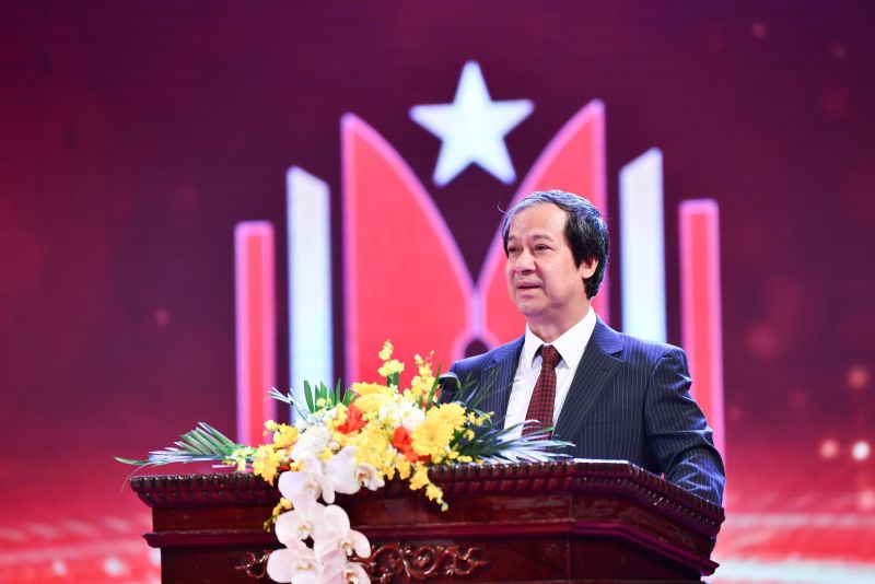 Bộ trưởng Bộ Giáo dục và Đào tạo Nguyễn Kim Sơn