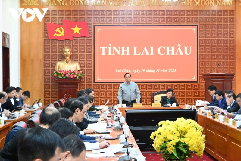 Thủ tướng Phạm Minh Chính làm việc với Ban Thường vụ Tỉnh ủy Lai Châu