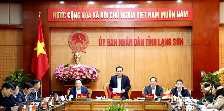 Chủ tịch UBND tỉnh Lạng Sơn Hồ Tiến Thiệu chủ trì phiên họp thường kỳ tháng 11 (kỳ III) của UBND tỉnh Lạng Sơn