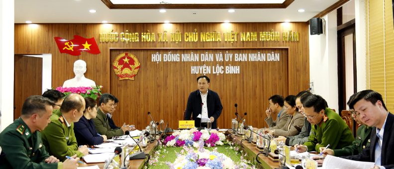 Phó Chủ tịch UBND tỉnh Lạng Sơn kiểm tra công tác chống buôn lậu gia cầm