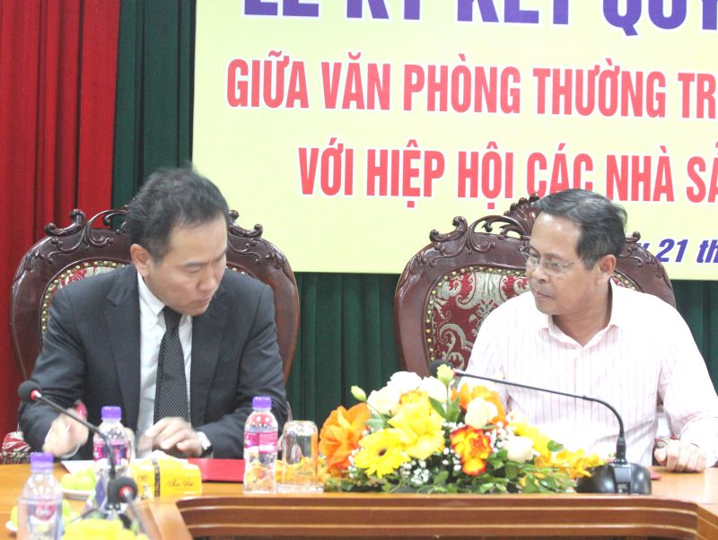 Văn phòng thường trực Ban Chỉ đạo 389 quốc gia và Hiệp hội các nhà sản xuất xe máy Việt Nam thực hiện ký kết quy chế phối hợp