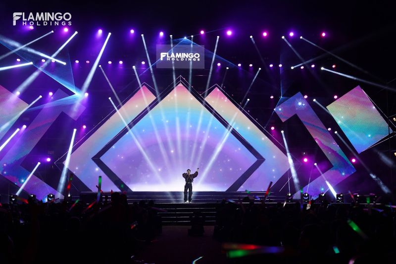 Nam ca sỹ Dương Thuận đốt cháy sân khấu cùng các ca khúc mang đến nguồn năng lượng bùng nổ