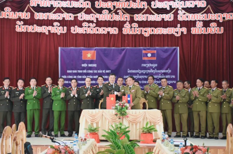 Công an tỉnh Thanh Hóa - Công an tỉnh Hủa Phăn ký Biên bản hợp tác bảo đảm ANTT năm 2024