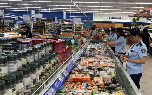 Bình Định: Tăng cường chống buôn lậu, gian lận thương mại dịp cuối năm