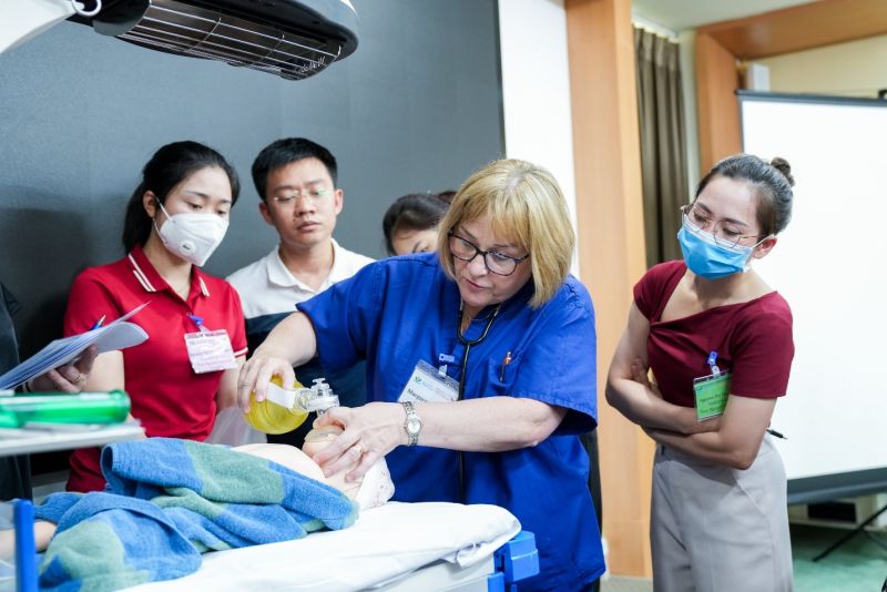 BIM Group đồng hành cùng Newborns Vietnam tổ chức các khóa đào tạo hồi sức sơ sinh cho hơn 400 cán bộ y tế từ 29 tỉnh thành trên khắp cả nước, đặc biệt là các địa phương còn nhiều khó khăn.
