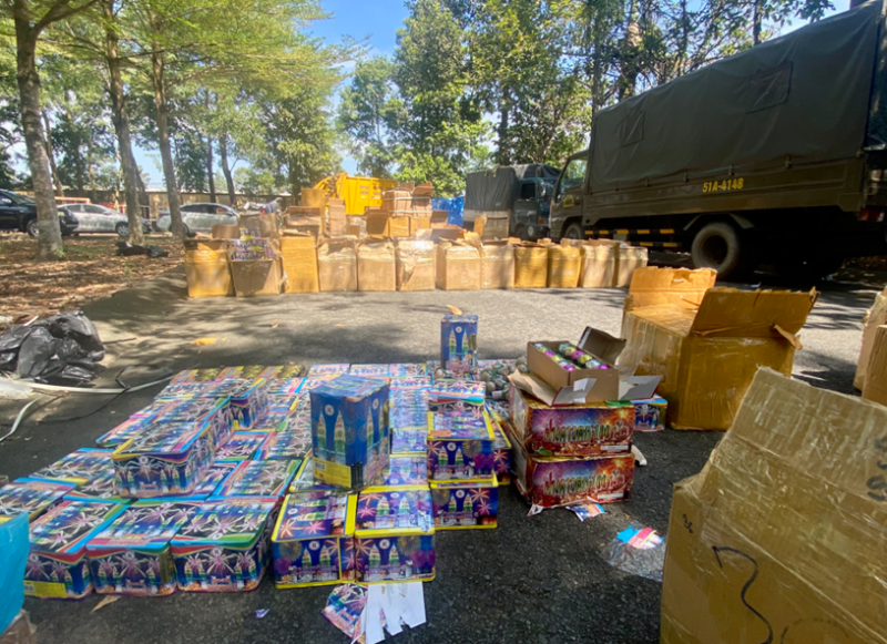 Tiếp tục triệt phá đường dây vận chuyển, buôn bán, tàng trữ hàng cấm pháo nổ liên tỉnh