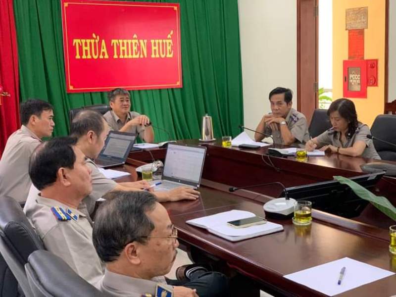 Cục trưởng Ngô Thanh Cướng đang điều khiển một cuộc họp của Cục THADS Thừa Thiên Huế (ảnh từ Facebook của Cục THADSTTH)