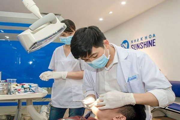 trước đó, Công ty TNHH nha khoa Sunshine bị xử phạt và đình chỉ hoạt động