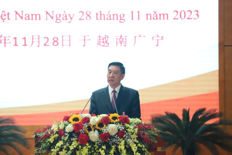 Ông Vương Dũng, Uỷ viên Trung ương Đảng Cộng sản Trung Quốc, Phó Chủ tịch Chính hiệp Toàn quốc Trung Quốc, phát biểu tại lễ khai mạc.