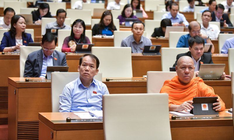 Các đại biểu tại Hội trường ngày 28/11. Ảnh quochoi.vn.