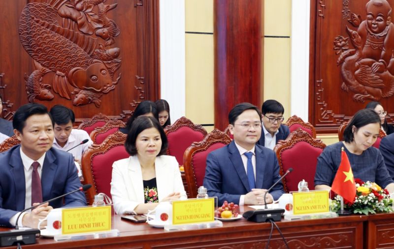 Lãnh đạo tỉnh Bắc Ninh tạ buổi ký kết