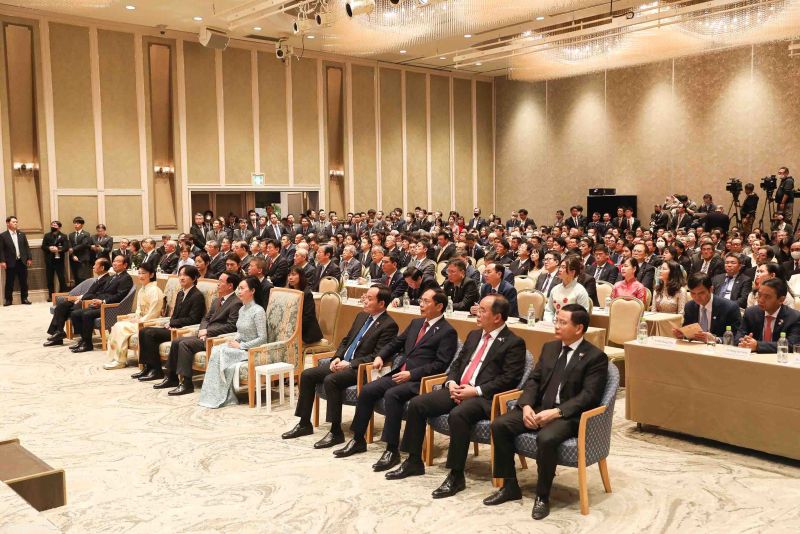 Chương trình lễ kỷ niệm 50 năm thiết lập quan hệ ngoại giao Việt Nam-Nhật Bản.