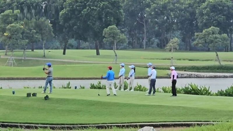 Lãnh đạo sở Nông nghiệp và Phát triển nông thôn tỉnh Bắc Ninh đi chơi golf trong giờ hành chính bị Chủ tịch tỉnh yêu cầu giải trình (Ảnh: VTC).