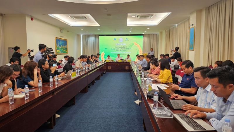 Toàn cảnh họp báo Festival Quốc tế ngành hàng lúa gạo Việt Nam - Hậu Giang 2023