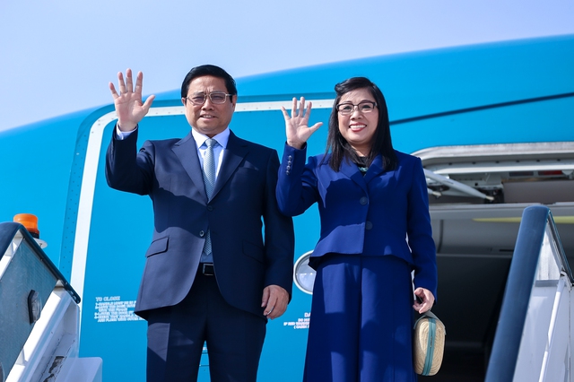 Thủ tướng Phạm Minh Chính cùng Phu nhân rời UAE, lên đường về nước, kết thúc tốt đẹp chuyến công tác tham dự Hội nghị Thượng đỉnh COP 28, thăm chính thức Thổ Nhĩ Kỳ và hoạt động song phương tại UAE - Ảnh: VGP/Nhật Bắc