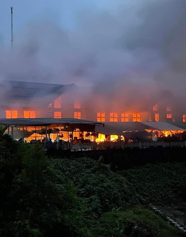 Thừa Thiên Huế: 335 lô quầy bị cháy ở chợ Khe Tre, Nam Đông